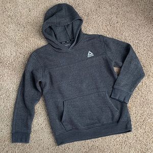❄️BOYS REEBOK HOODIE❄️
